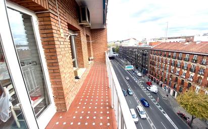 Exterior view of Flat for sale in  Madrid Capital  with Air Conditioner and Heating