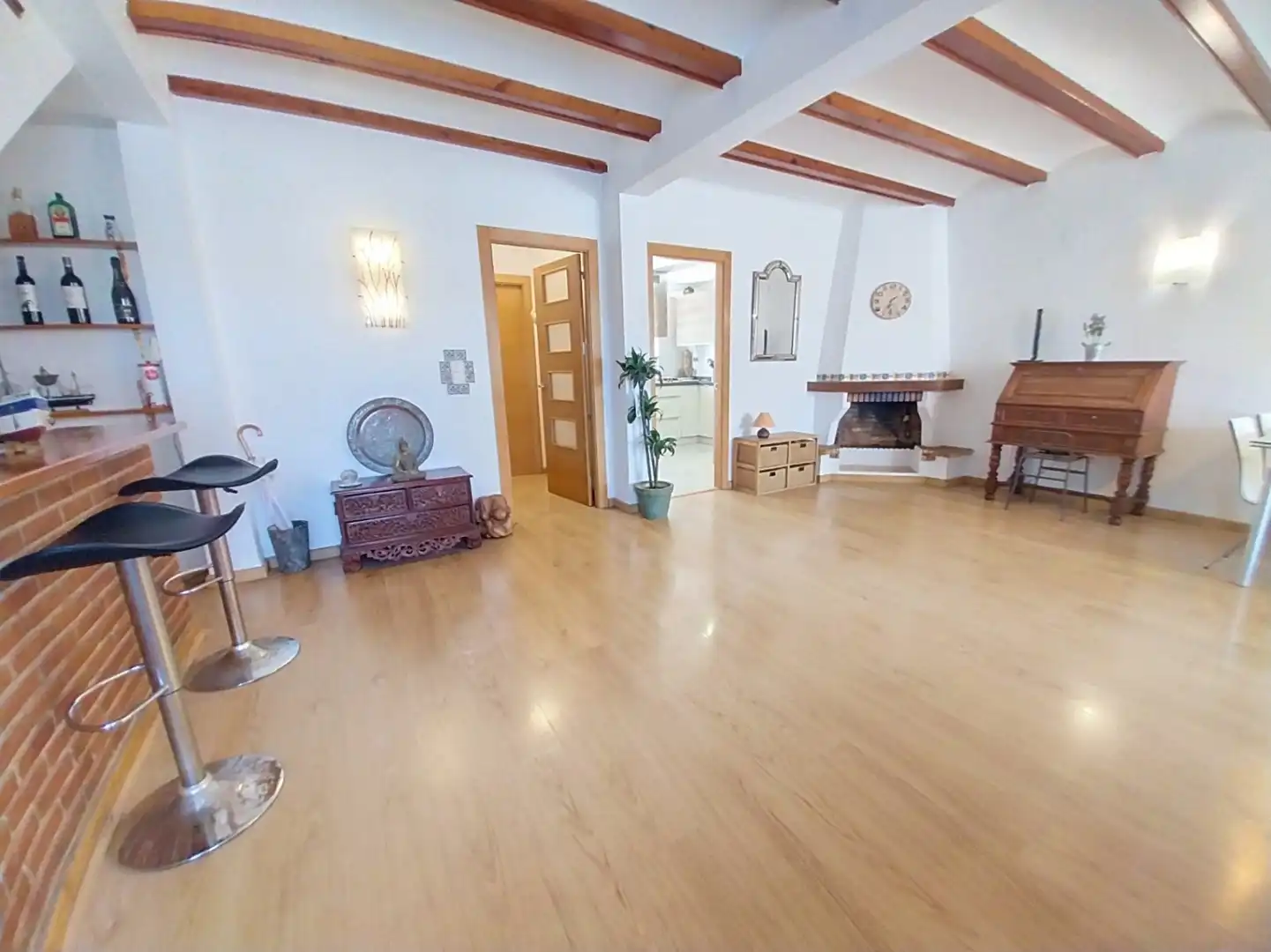 Sala d'estar de Casa o xalet en venda en L'Alfàs del Pi amb Aire condicionat, Jardí privat i Terrassa