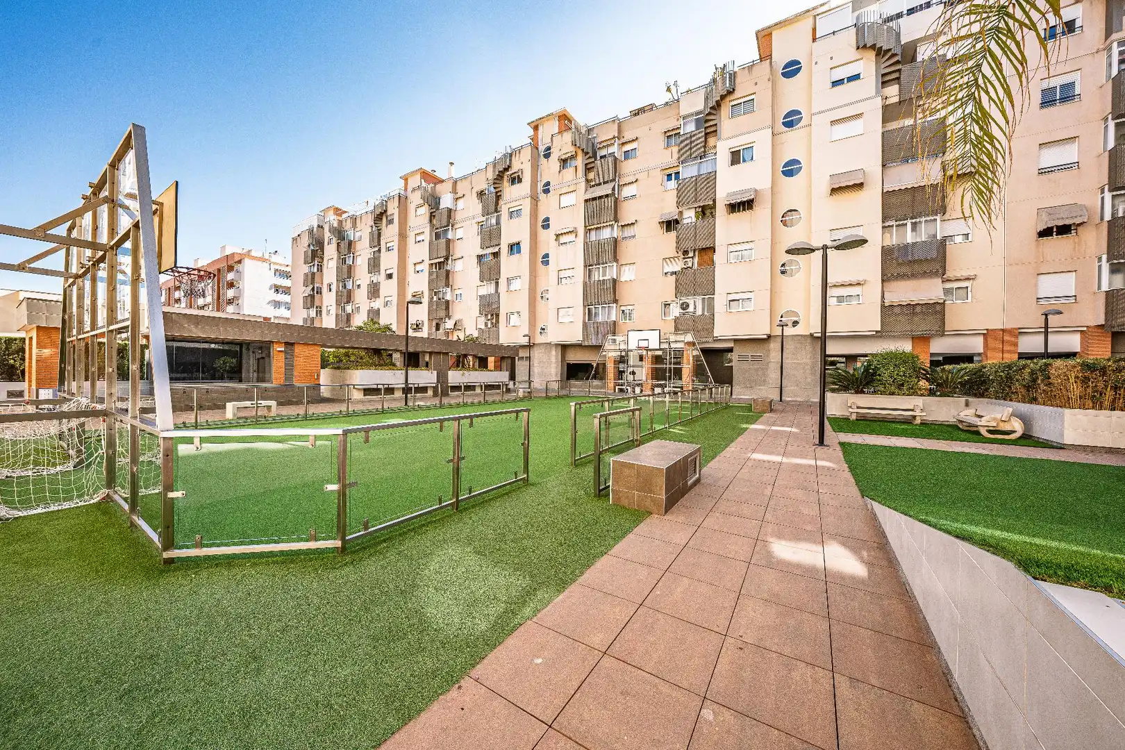 Vista exterior de Ático en venta en Alicante / Alacant con Calefacción, Jardín privado y Terraza