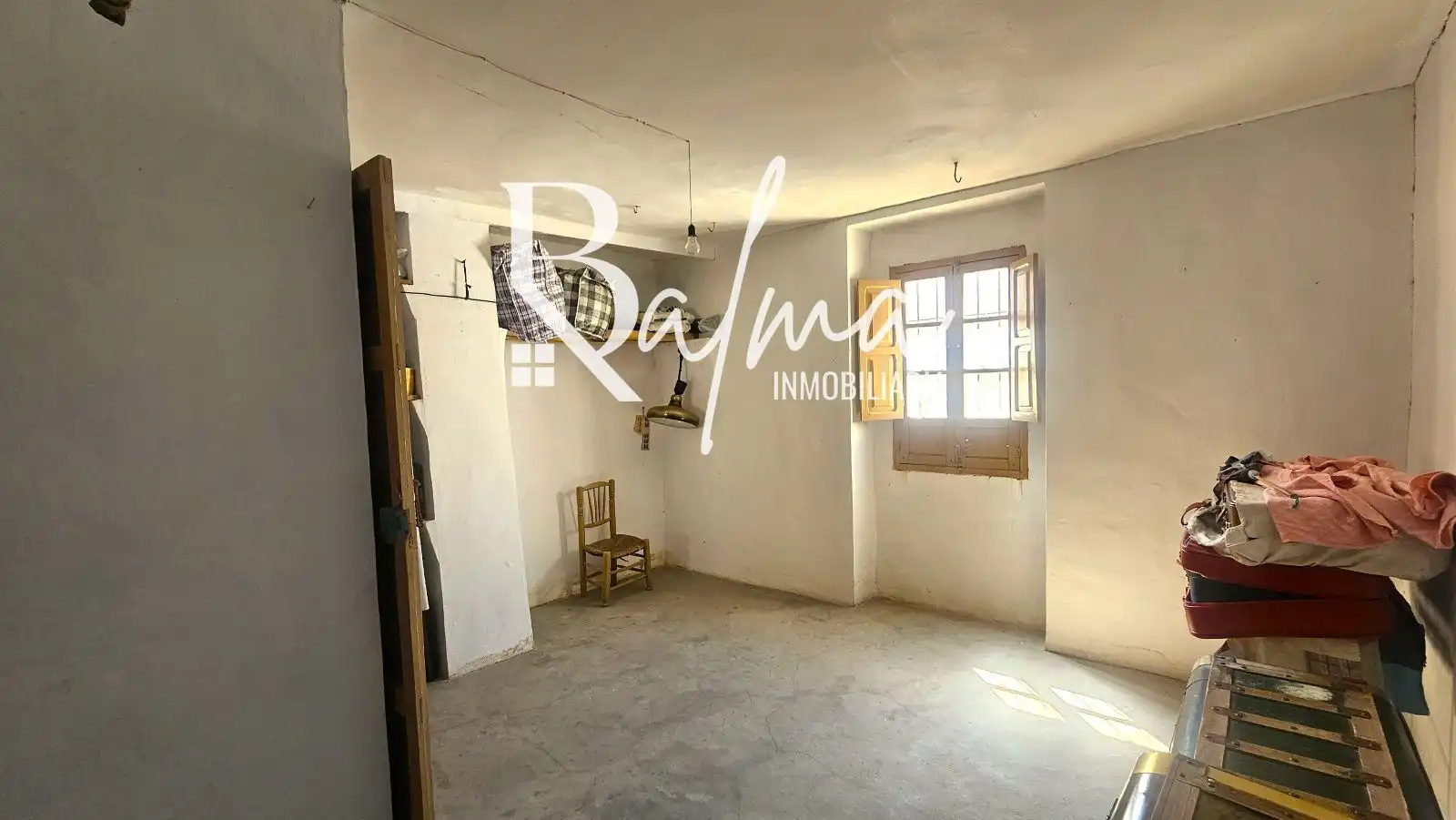 Bedroom of Detached homes for sale in Villanueva del Trabuco  with Air Conditioner and Storage room