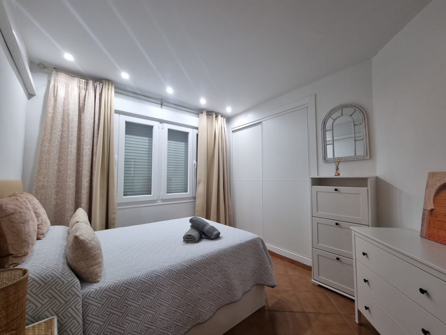 Dormitori de Apartament en venda en Torremolinos amb Aire condicionat