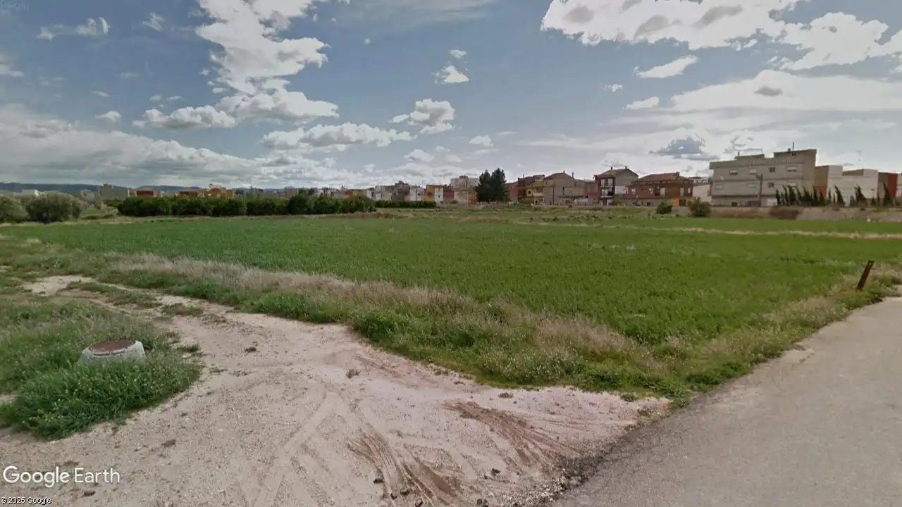Land for sale in Villanueva de Castellón