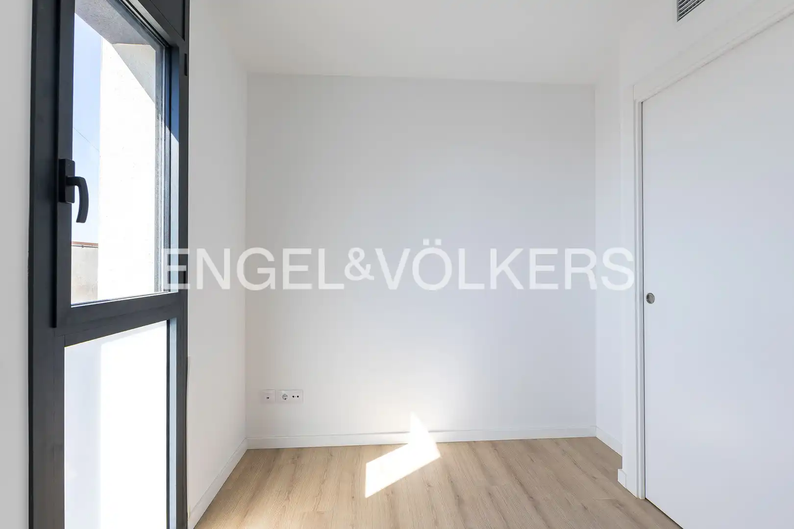 Balcony of Flat for sale in Castelldefels  with Air Conditioner, Heating and Parquet flooring