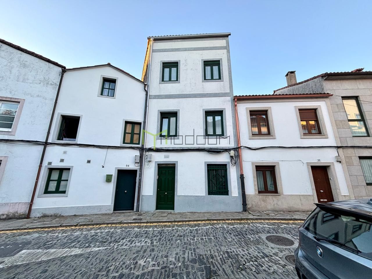 Vista exterior de Casa o xalet en venda en Santiago de Compostela  amb Terrassa