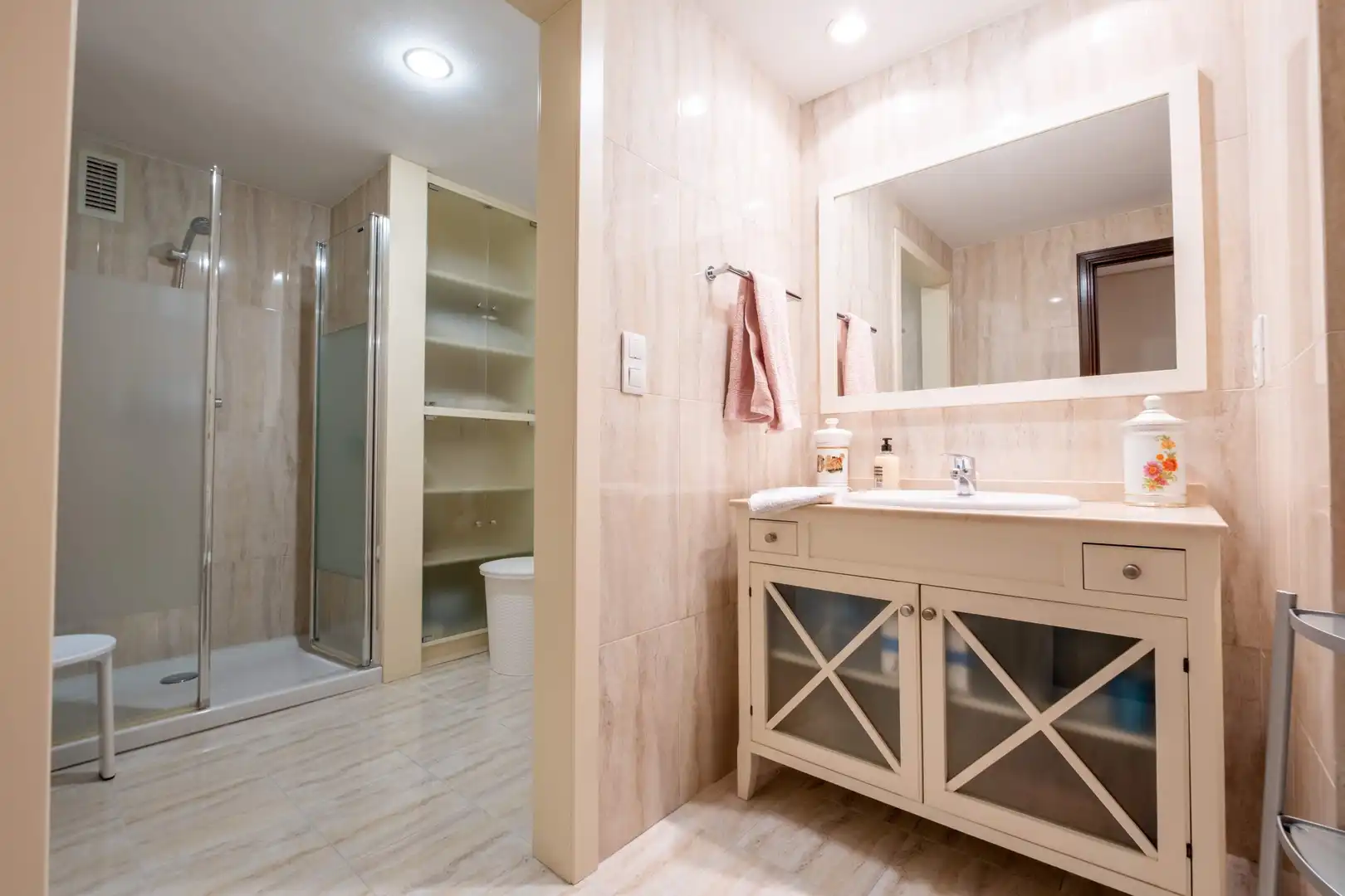 Baño de Piso en venta en Zaragoza con Calefacción, Terraza y Balcón