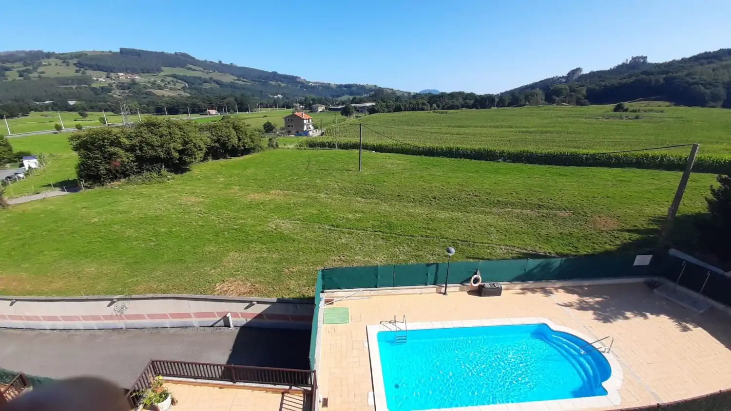 Piscina de Pis en venda en Voto amb Calefacció, Terrassa i Balcó