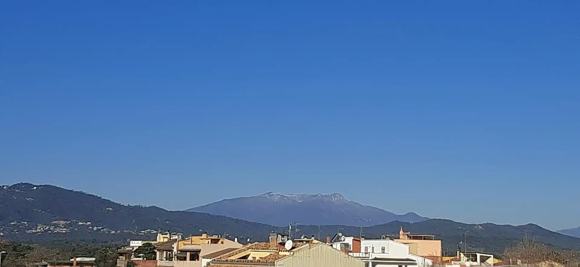 Vista exterior de Casa o xalet en venda en Tordera amb Jardí privat, Traster i Forn