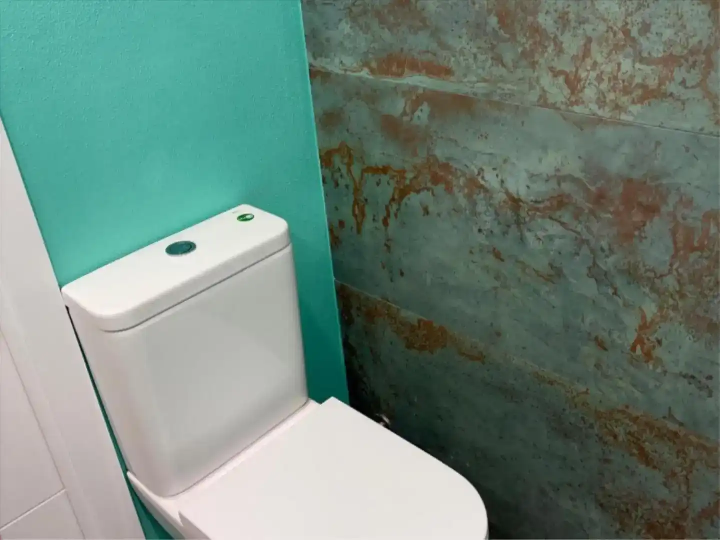 Bathroom of Ground floor for sale in Alcorcón  with Air Conditioner