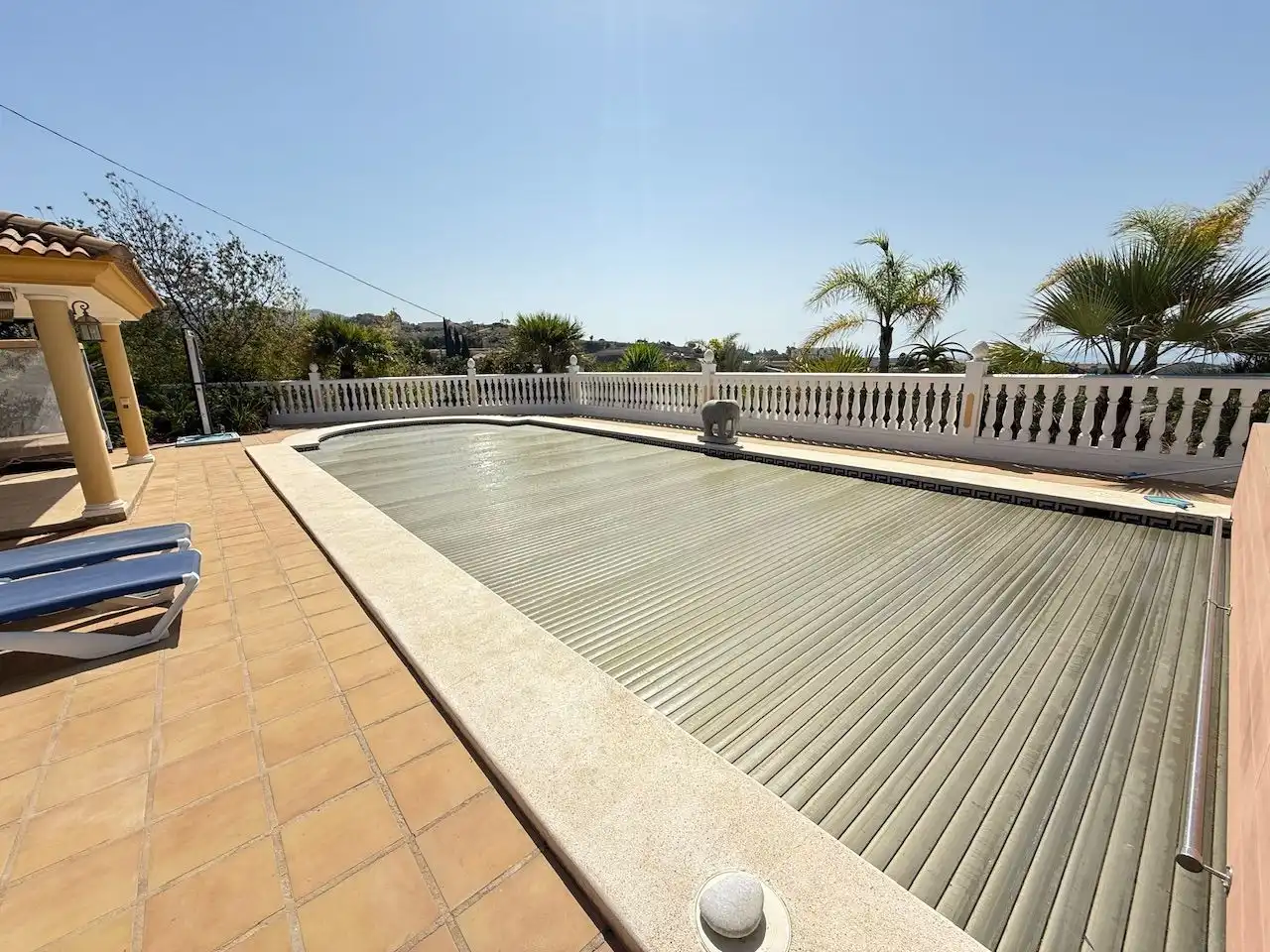 Piscina de Casa o chalet en venta en Vélez-Málaga con Aire acondicionado, Calefacción y Jardín privado