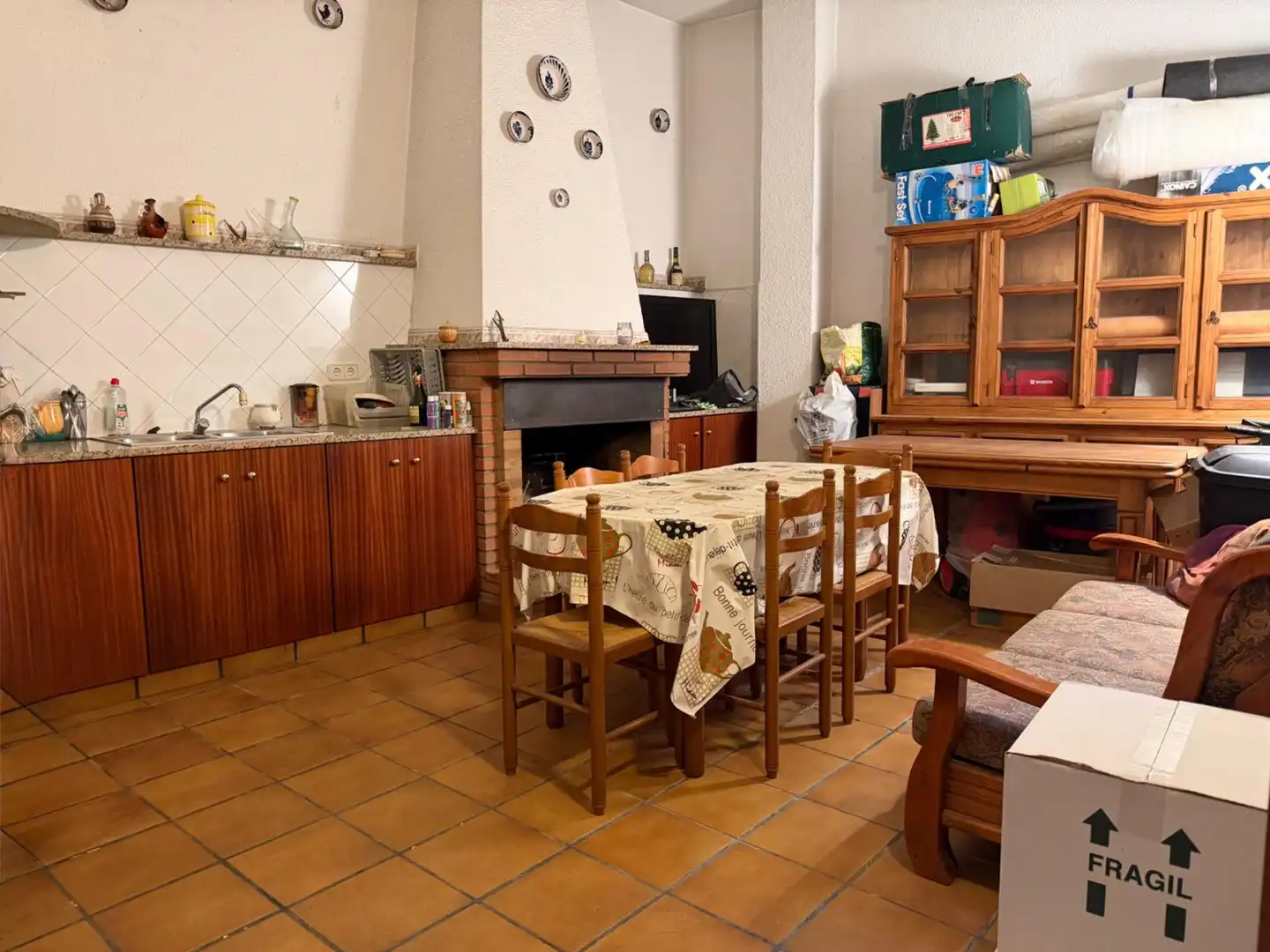 Cuina de Casa adosada en venda en Mataró amb Terrassa, Traster i Balcó