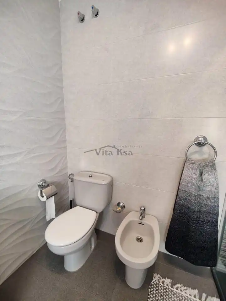 Bathroom of Houses for sale in Ourense Capital   with Heating, Private garden and Swimming Pool