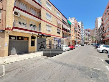 Individuel à vendre à Calle Polinya