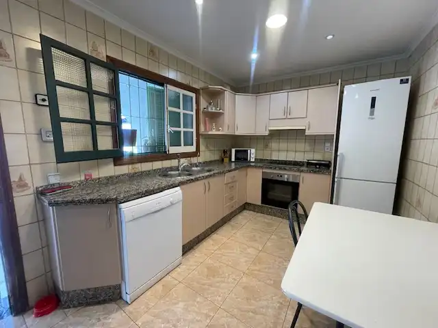 Kitchen of Houses for sale in Elche / Elx  with Air Conditioner, Heating and Terrace