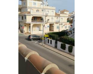 Vista exterior de Apartament de lloguer en Pilar de la Horadada amb Calefacció, Piscina i Moblat