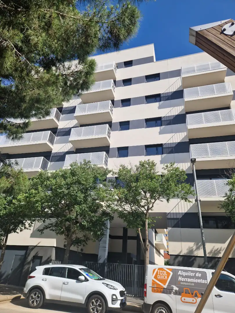 Exterior view of Flat for rent in Barberà del Vallès  with Air Conditioner, Heating and Terrace