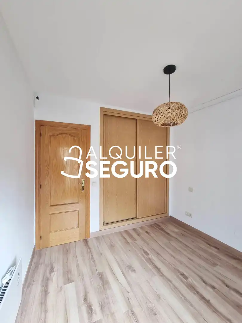Habitación de Piso de alquiler en Becerril de la Sierra con Calefacción