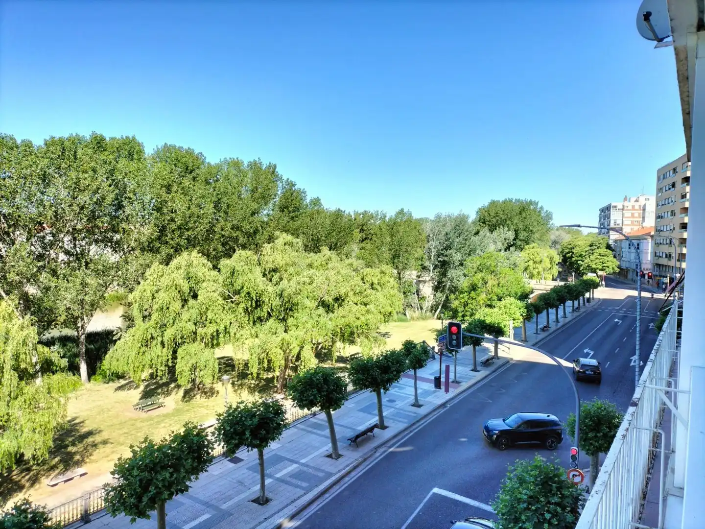 Pis de lloguer a Avenida CASTILLA, Centro