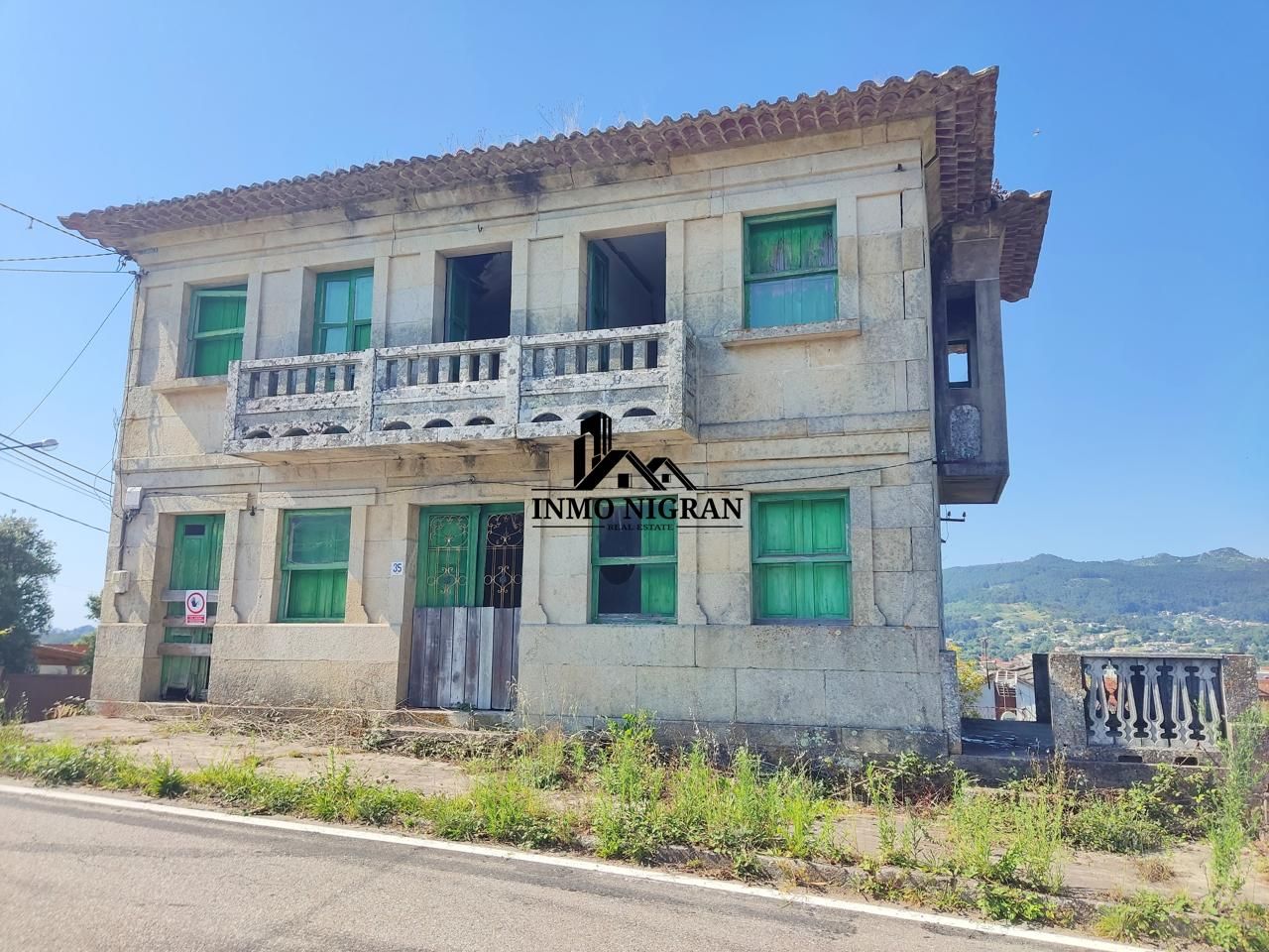Vista exterior de Finca rústica en venda en Nigrán amb Balcó