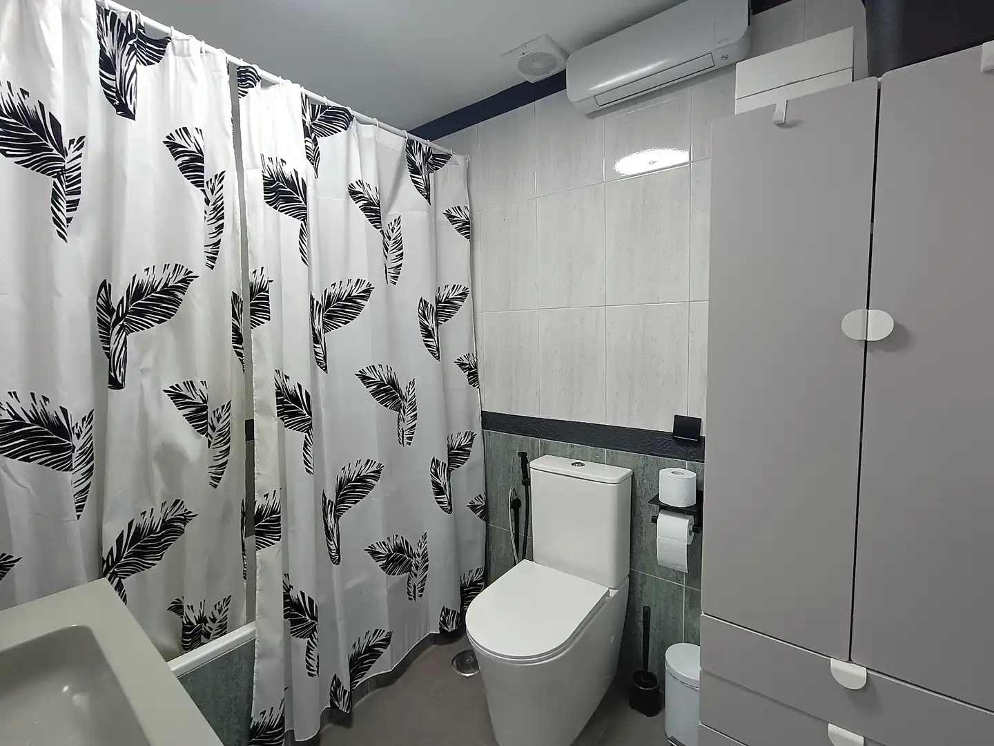 Baño de Piso en venta en Brunete con Aire acondicionado, Calefacción y Jardín privado