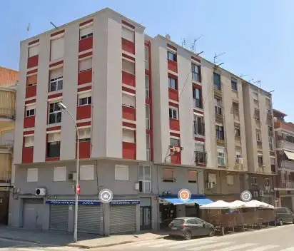 Vista exterior de Pis en venda en Montcada i Reixac