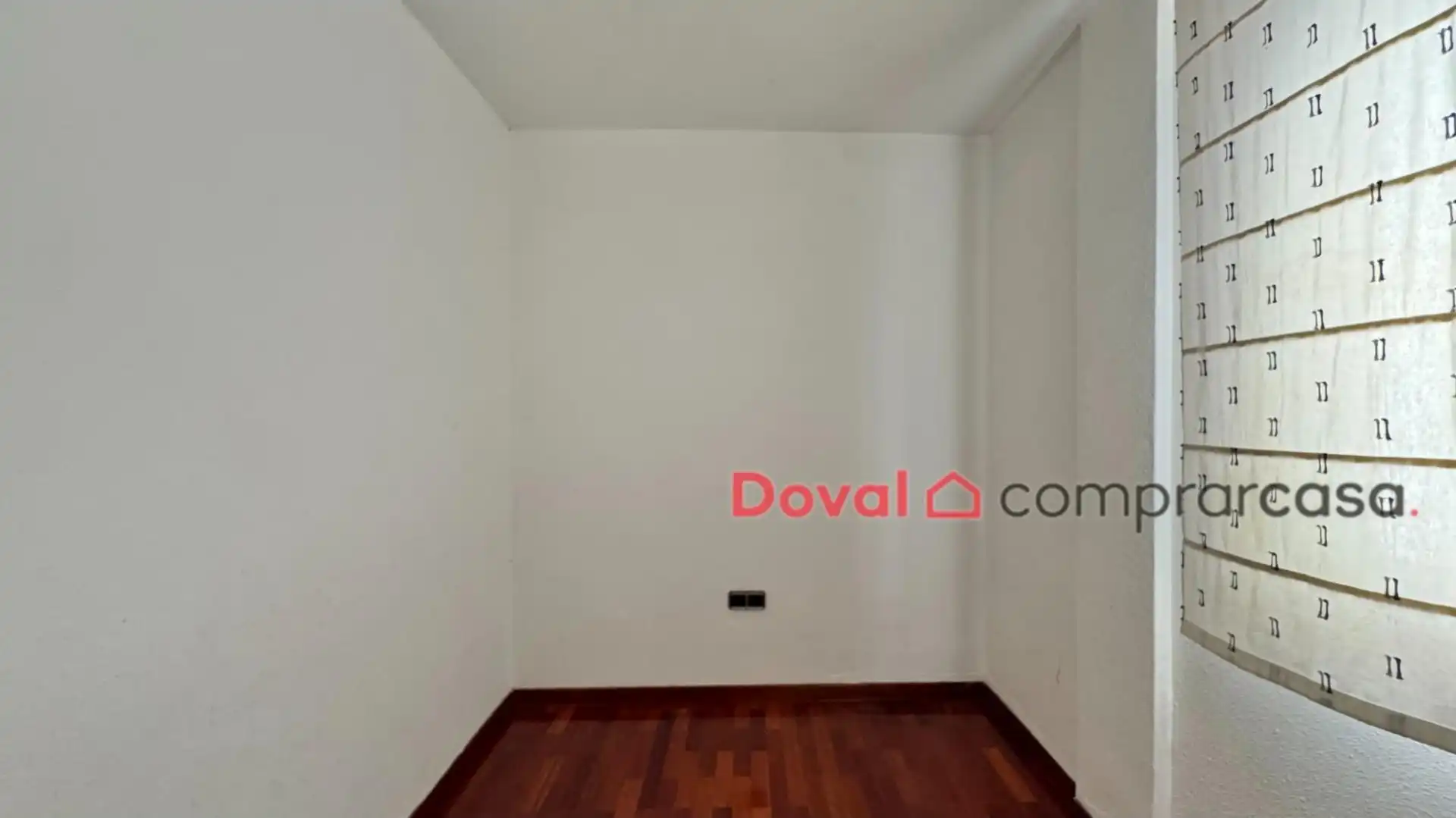 Bedroom of Flat for sale in Vigo   with Parquet flooring