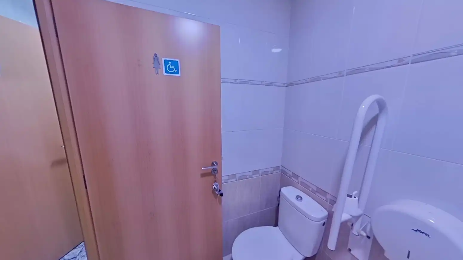 Baño de Local en venta en Aldaia con Aire acondicionado