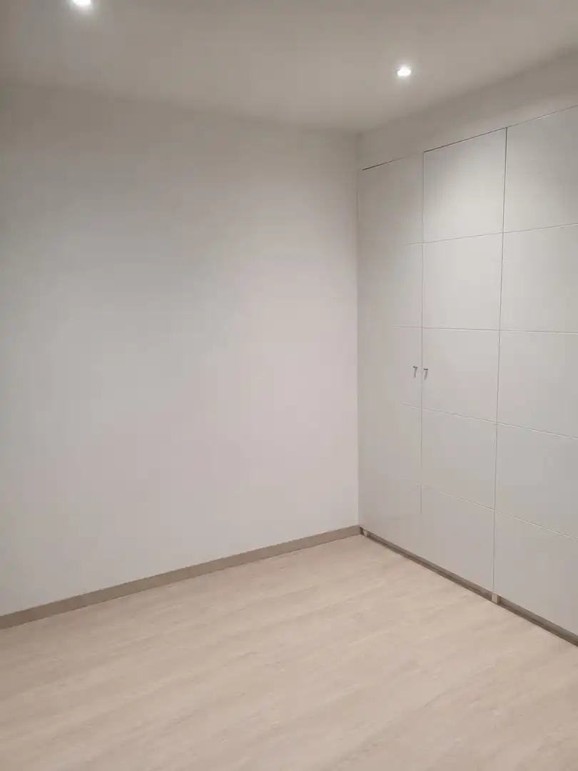 Piso de alquiler en Vigo  con Calefacción, Parquet y Horno