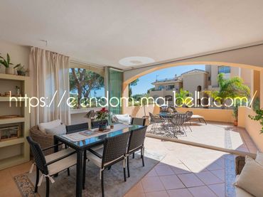 Apartment with pool for sale in Calle Italia