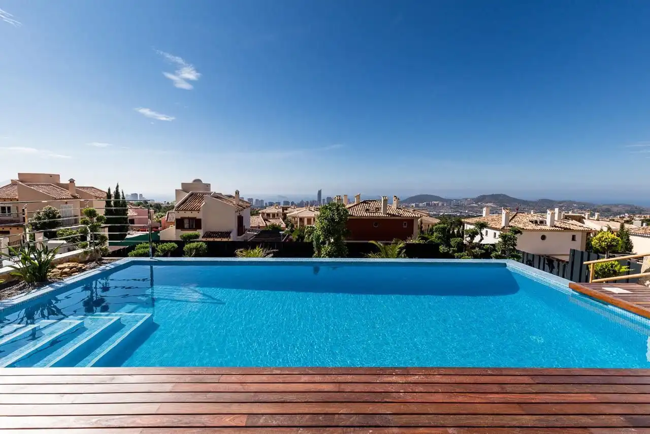 Chalet en venta en Golf Bahía, imagen 5