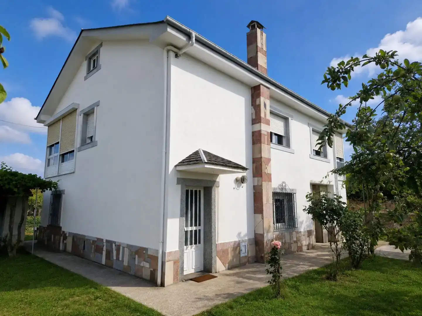 Vista exterior de Pis en venda en A Pobra do Brollón  amb Balcó