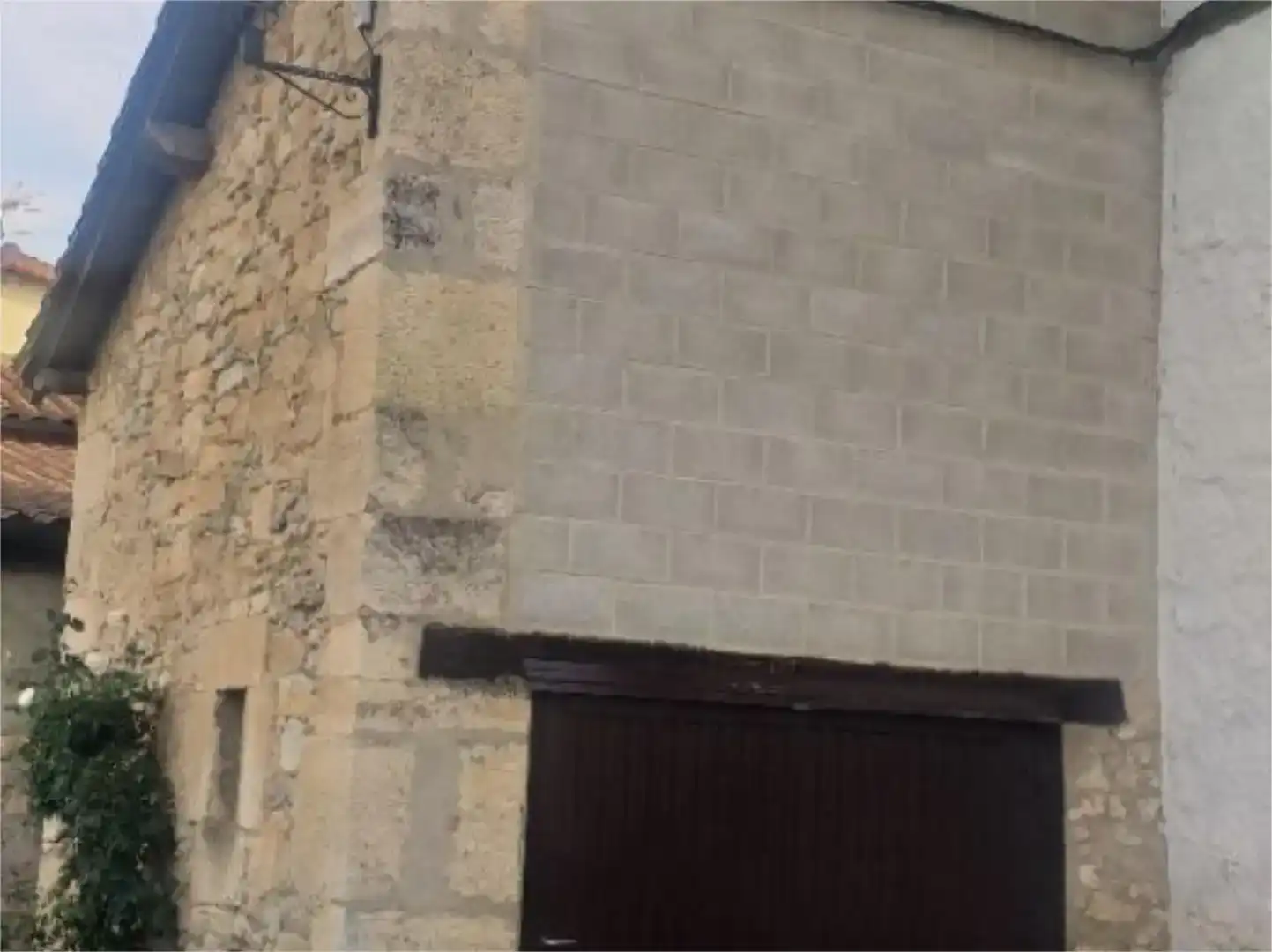 Vista exterior de Casa adosada en venda en Condado de Treviño