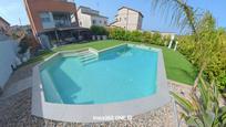 Piscina de Casa o xalet en venda en El Vendrell amb Aire condicionat, Calefacció i Jardí privat