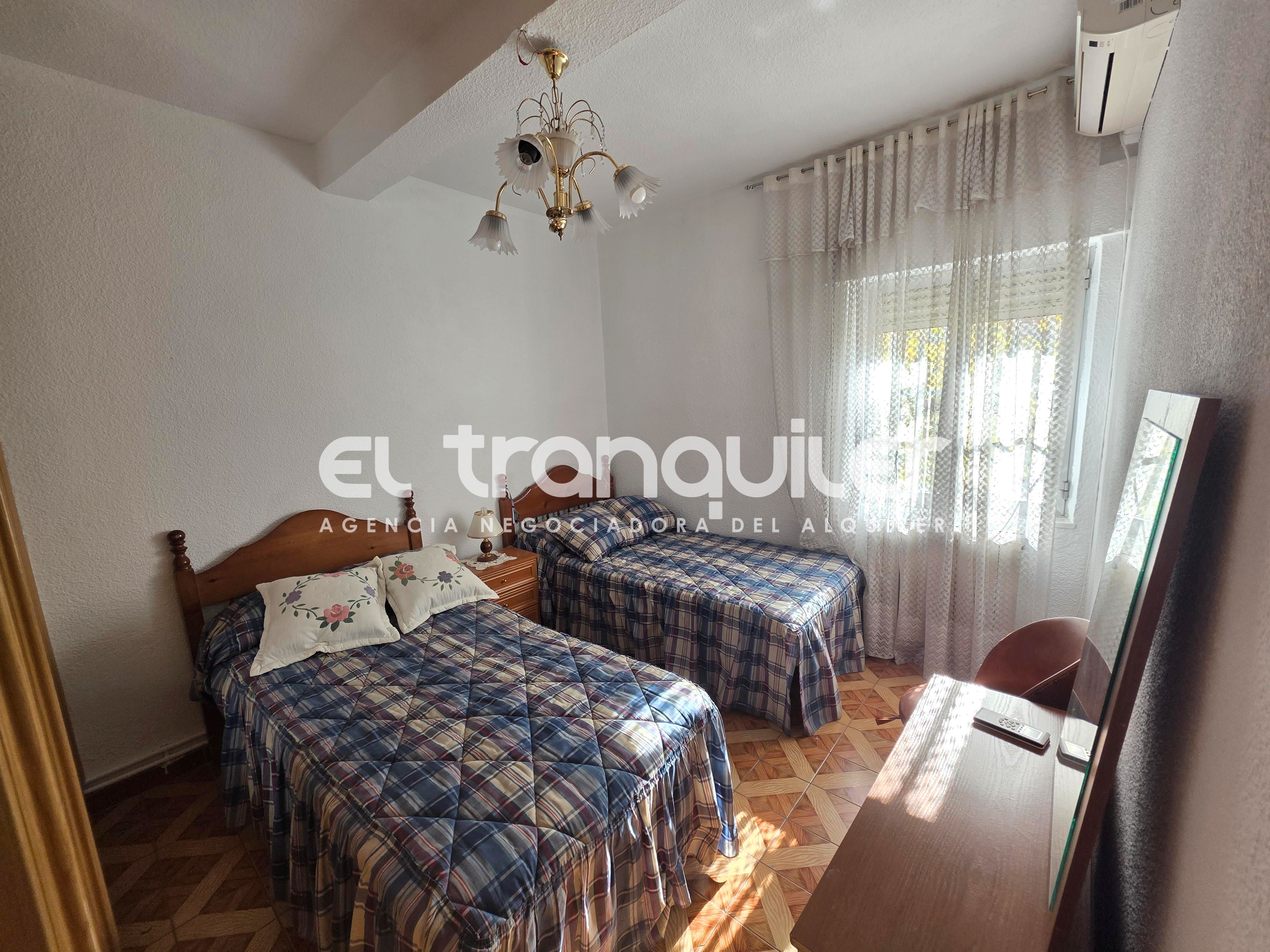 Flat to rent in Calle Calahorra, Ambroz
