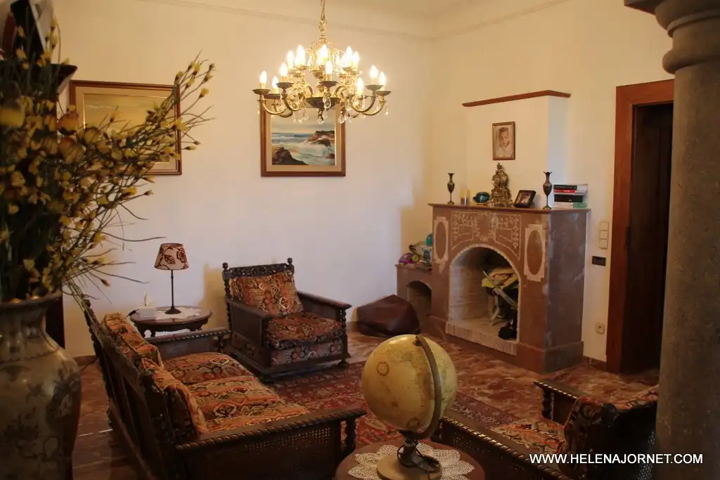 Sala d'estar de Casa o xalet en venda en Sant Feliu de Guíxols amb Calefacció