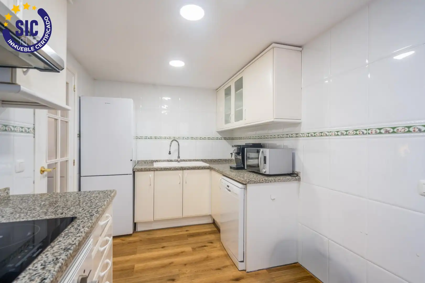 Piso con piscina en venta en Calle MILA REIAL, imagen 24