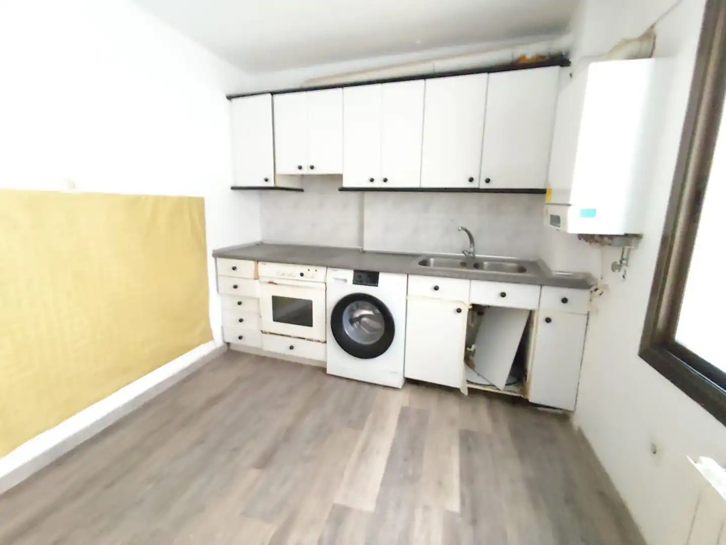 Cocina de Piso en venta en Erandio con Calefacción, Terraza y Trastero