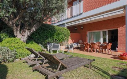 Jardí de Casa adosada en venda en Sant Andreu de Llavaneres amb Terrassa i Balcó