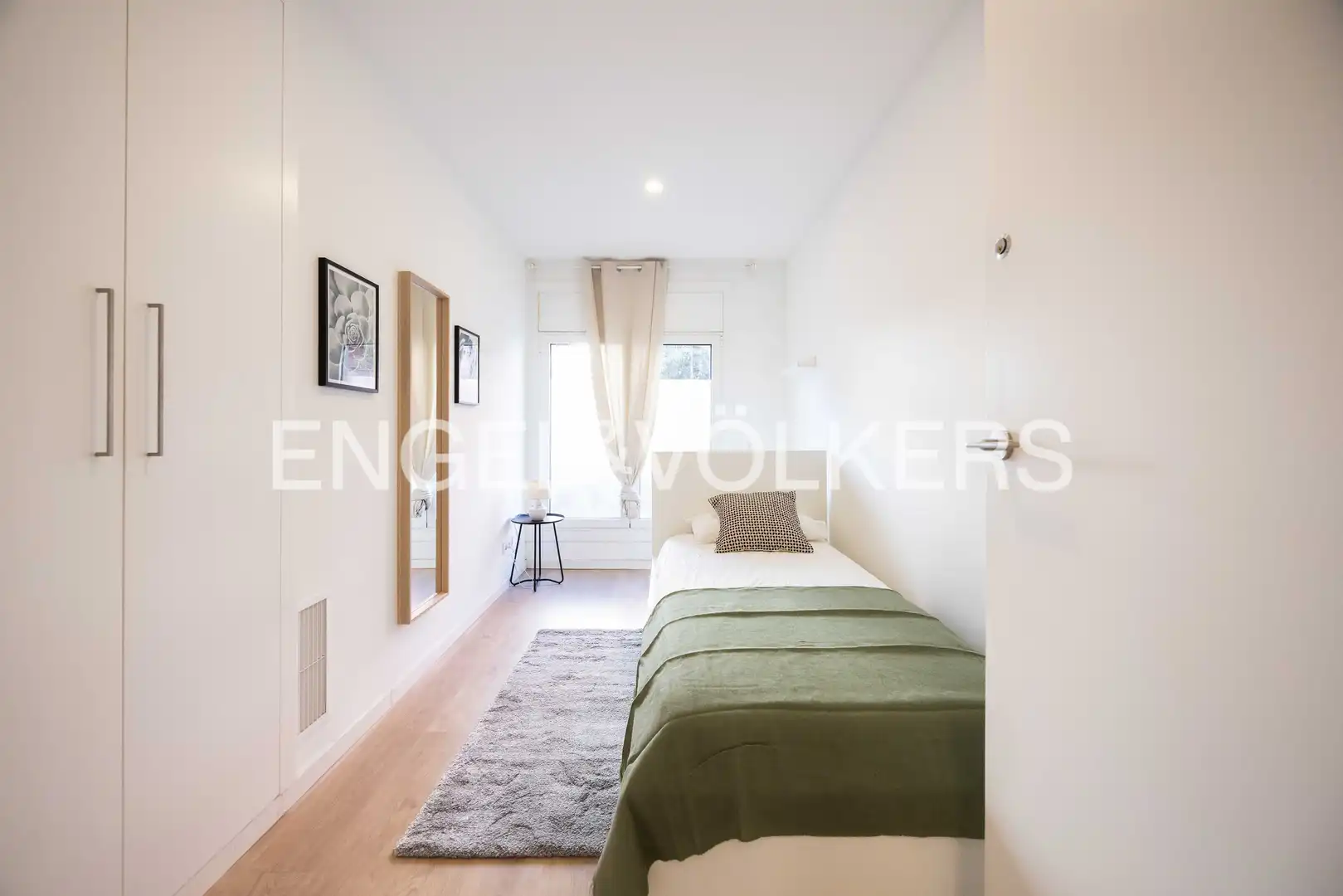 Bedroom of Flat for sale in Barcelona  with Air Conditioner, Heating and Private garden