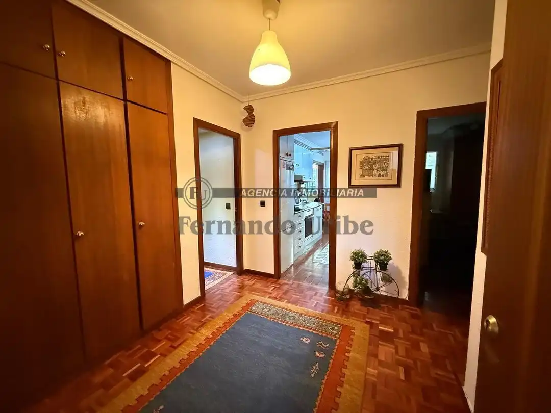 Piso con ascensor en venta en Juan Vicente Zengotitabengoa Kalea, imagen 4