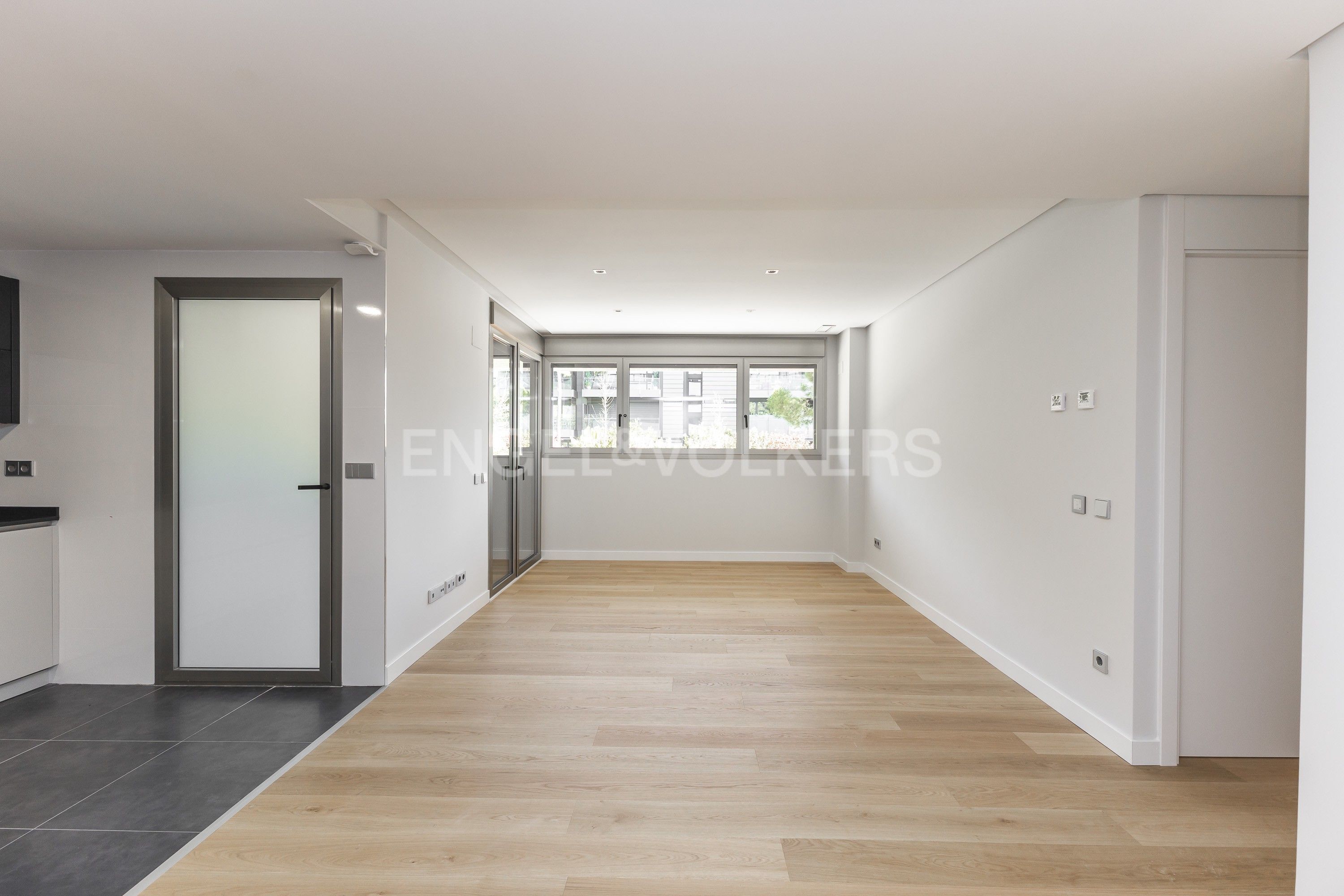 Living room of Apartment for sale in Majadahonda  with Air Conditioner, Heating and Terrace