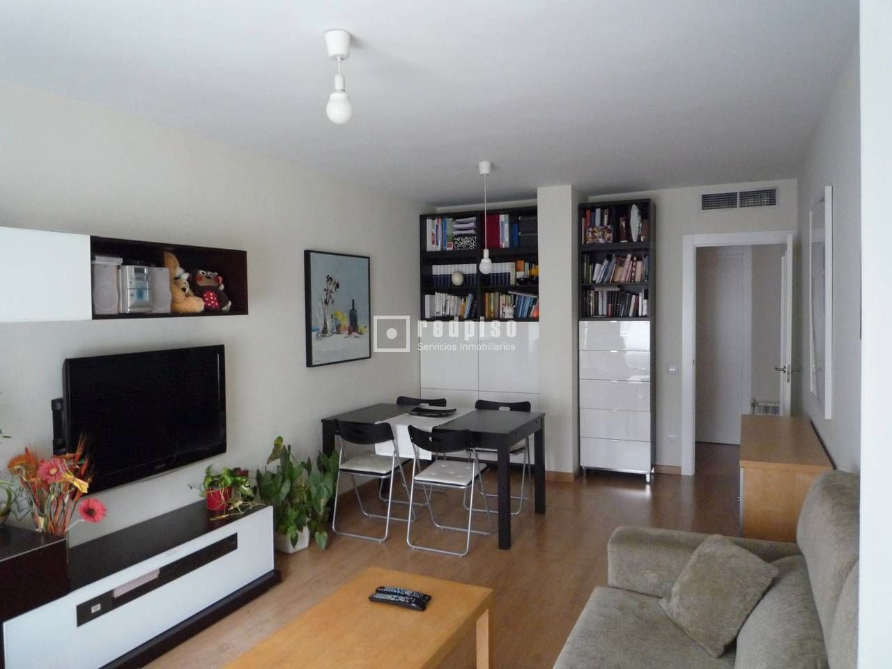Living room of Flat for sale in  Madrid Capital  with Heating