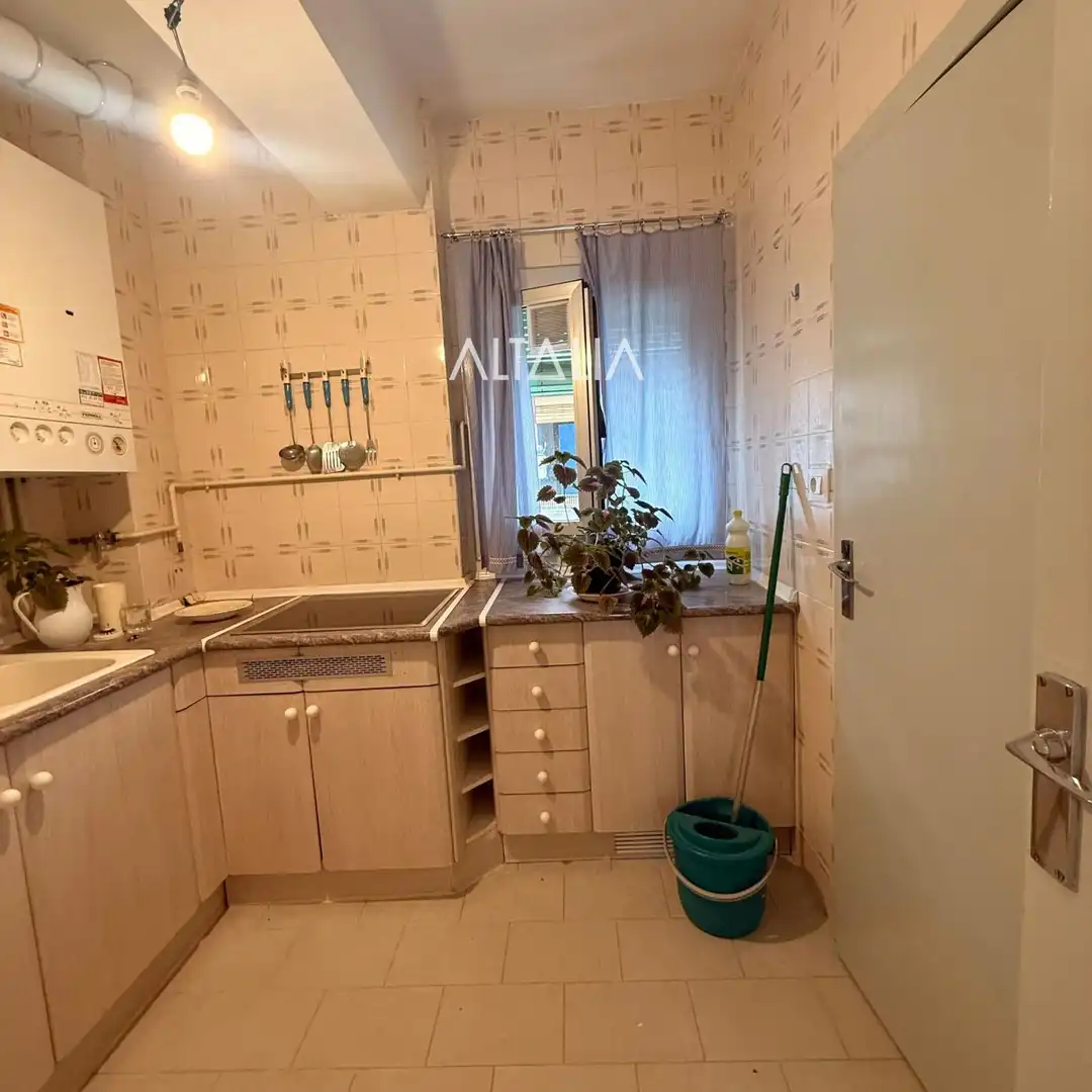 Kitchen of Flat for rent in Cuenca  with Heating and Storage room