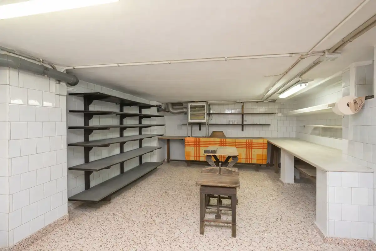 Locale commerciale in vendita a Carrer del Cop, imagen 9