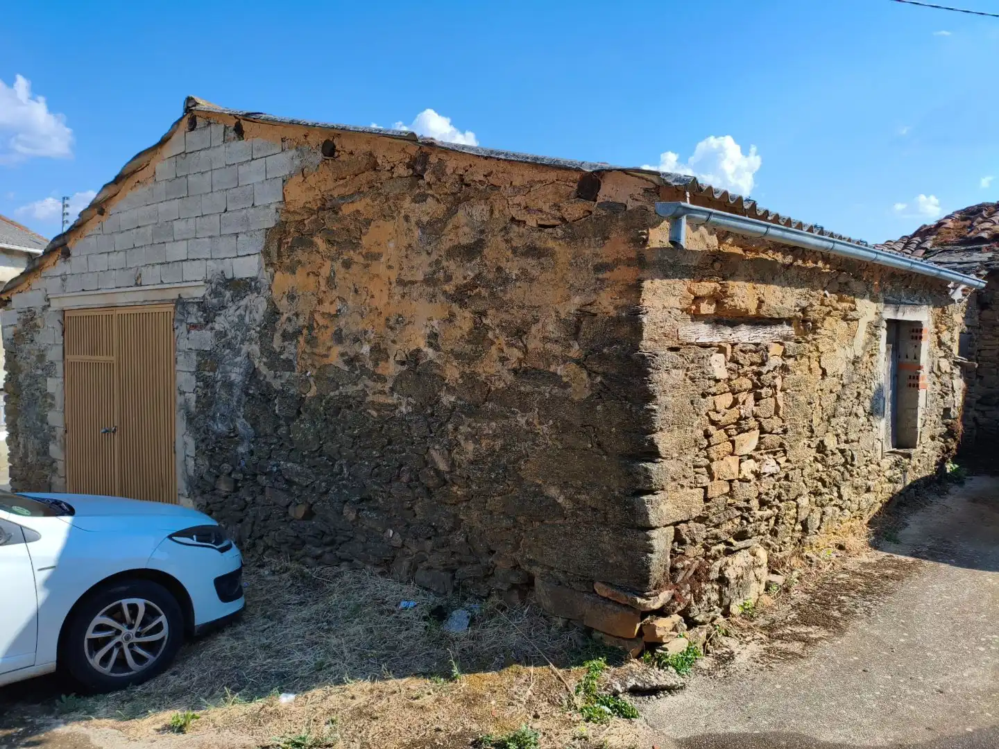 Vista exterior de Casa o chalet en venta en Manzanal de Arriba