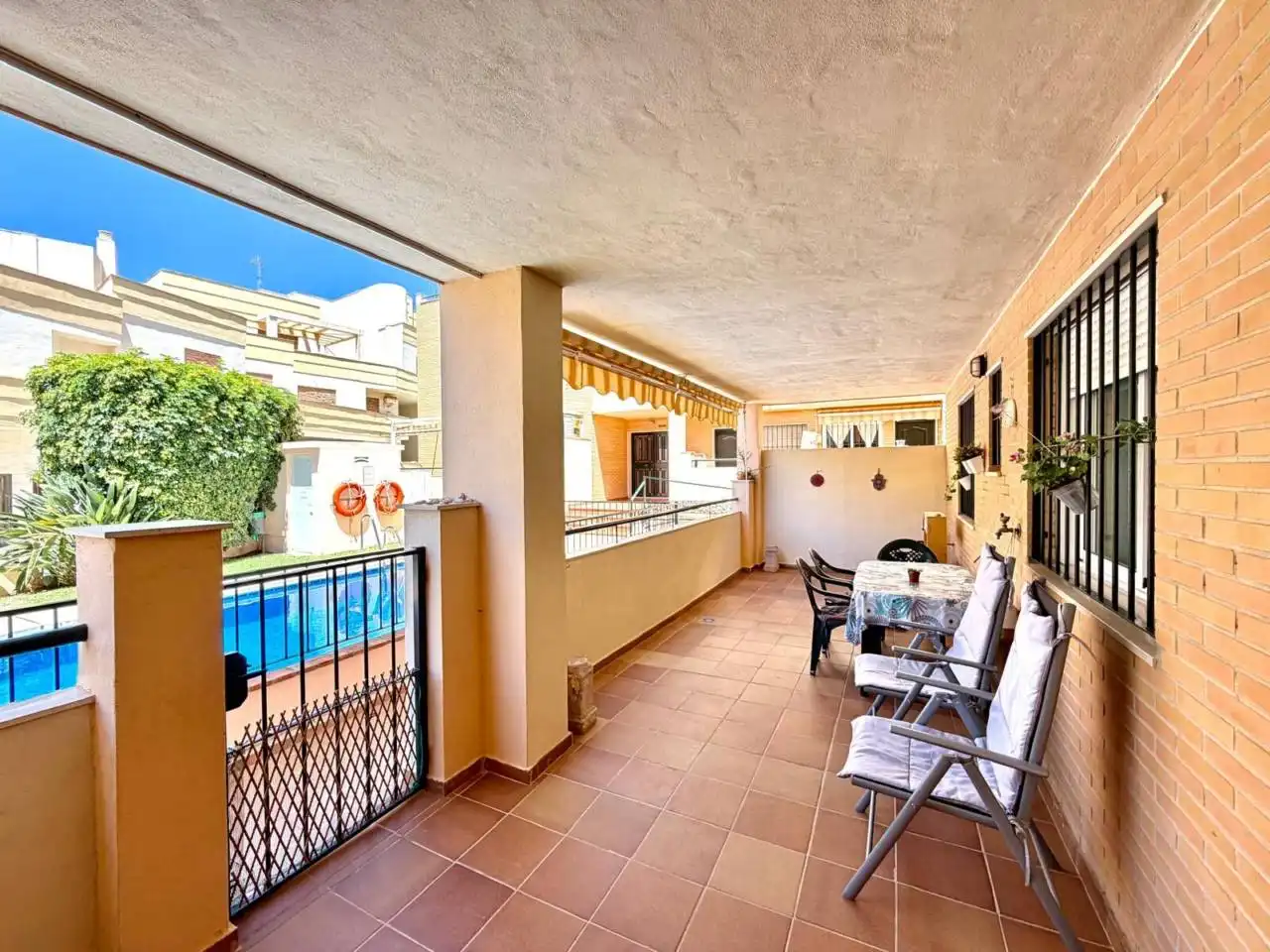 Terrasse von Wohnung zur Miete in Rincón de la Victoria mit Privatgarten, Terrasse und Möbliert