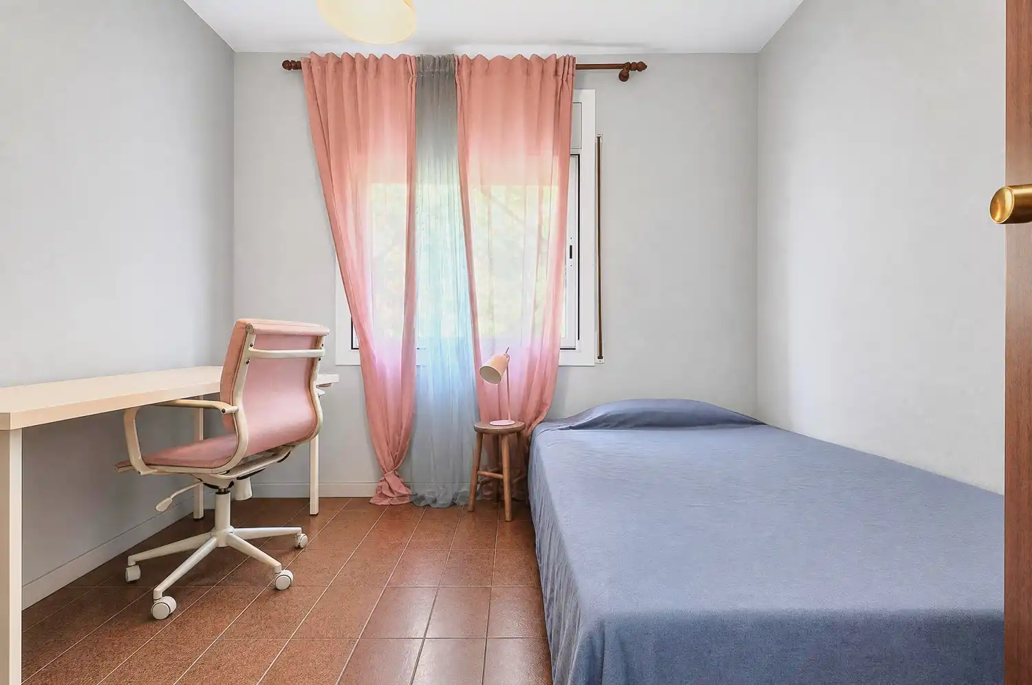 Dormitori de Casa o xalet en venda en Castellar del Vallès amb Calefacció, Jardí privat i Traster