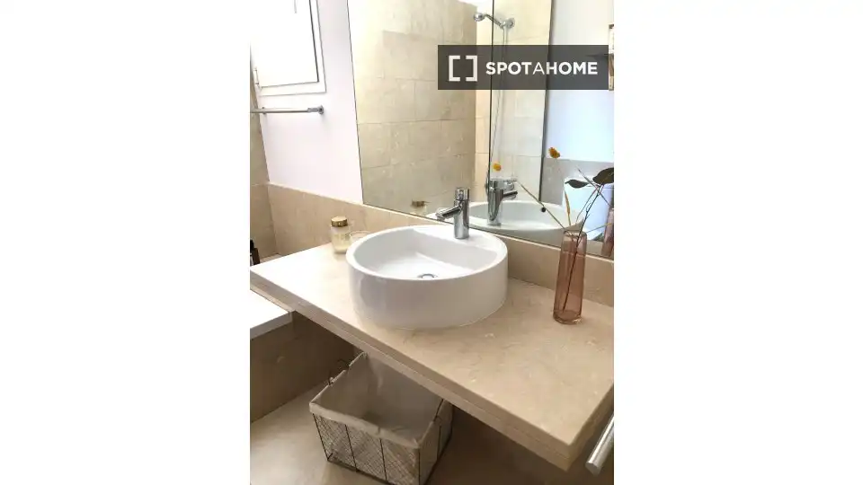 Room in S'Estanyol