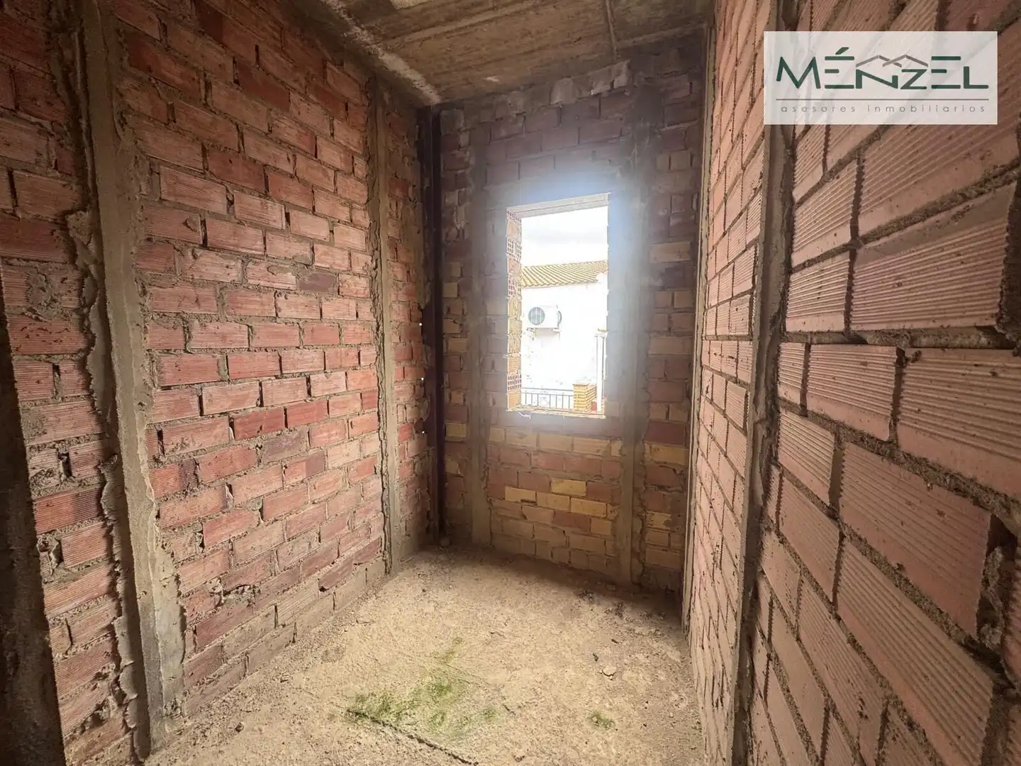 Buildings for sale in Pilas