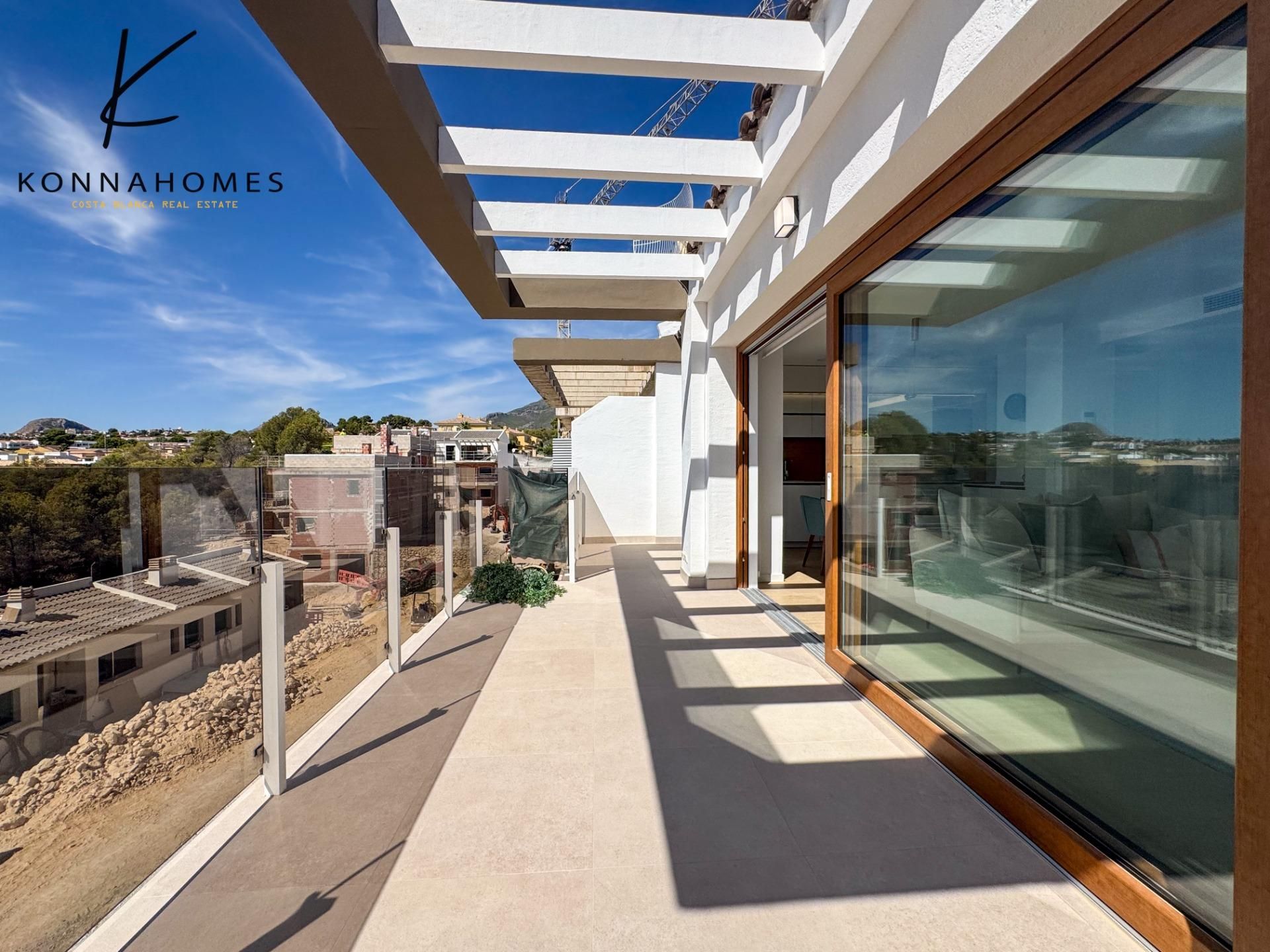 Terrace of House or chalet for sale in La Nucia  with Air Conditioner, Heating and Private garden