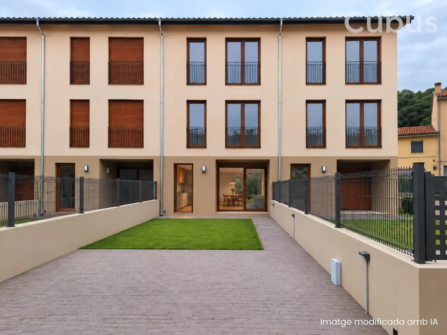 Vista exterior de Casa adosada en venta en La Vall d'en Bas, Girona